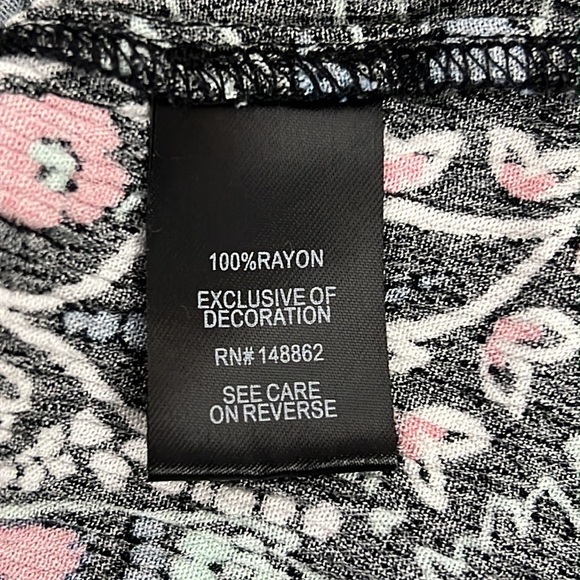 Torrid Babydoll Gauze Crochet Trim Lace-Up Top Boho Bell Sleeve Floral Print 2X - Picture 8 of 9